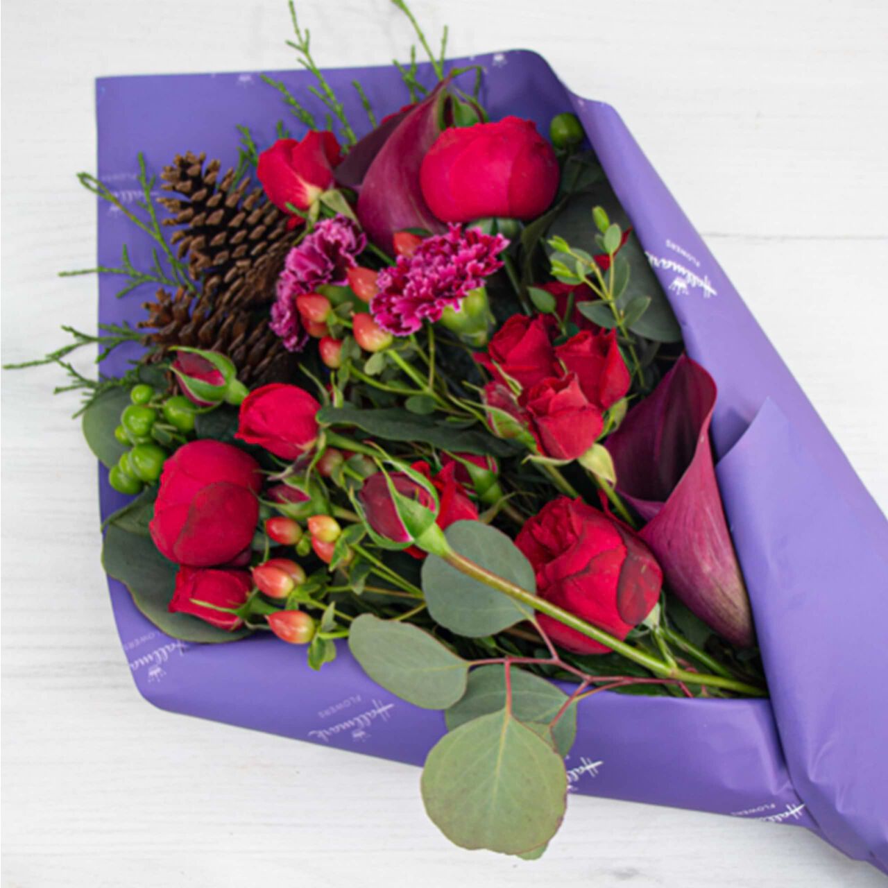 Holiday Classic Plus Bouquet image number 2