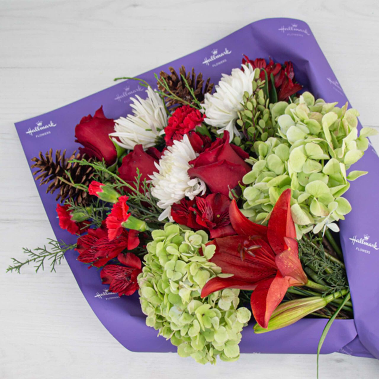 Holiday Classic Bouquet image number 2