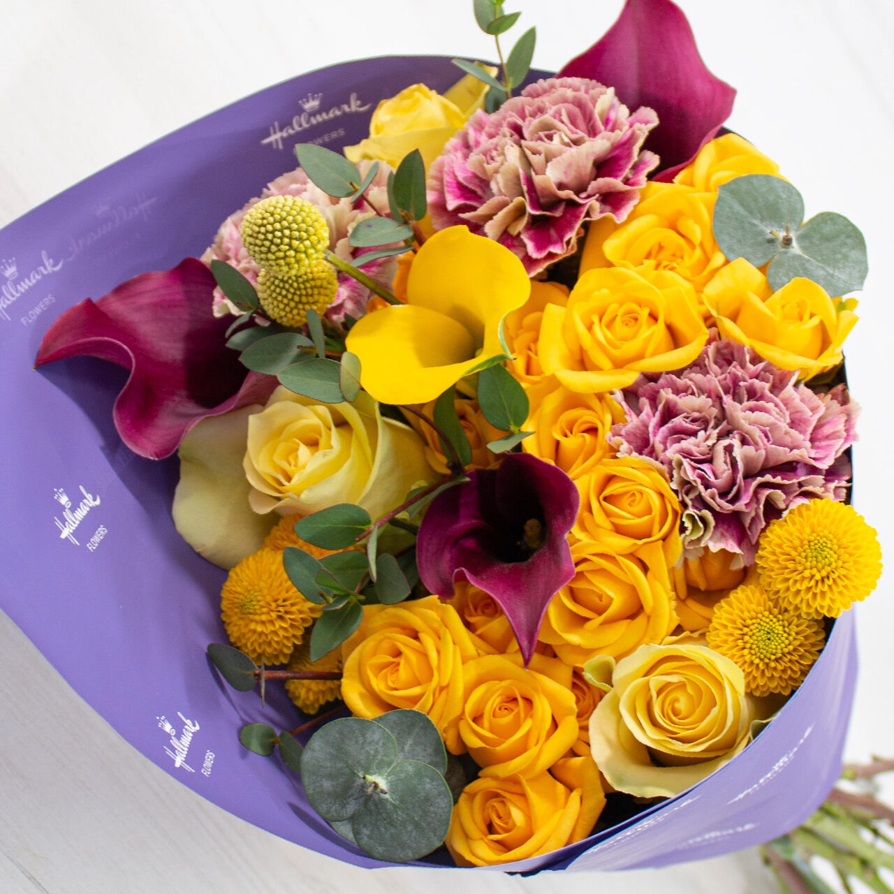 Sunny Classic Plus Bouquet image number 1
