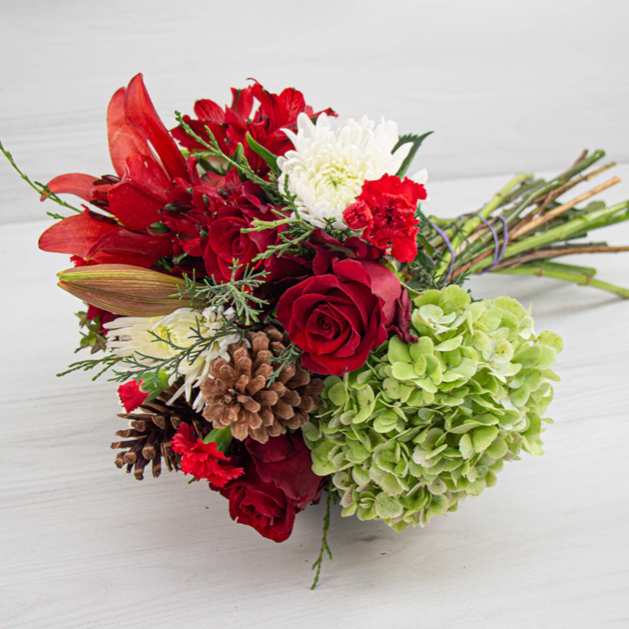 Holiday Classic Bouquet image number 3