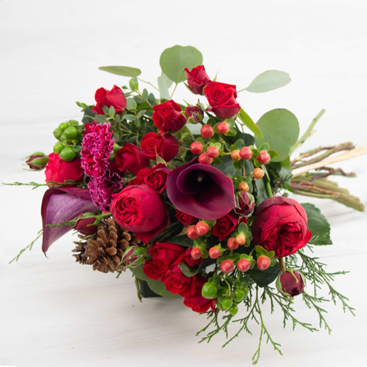 Holiday Classic Plus Bouquet image number 3